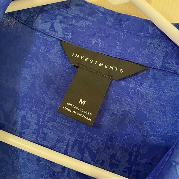 Pretty Lightweight Royal Blue Investments Blouse with Adjustable Sleeves Med - Picture 4 of 7